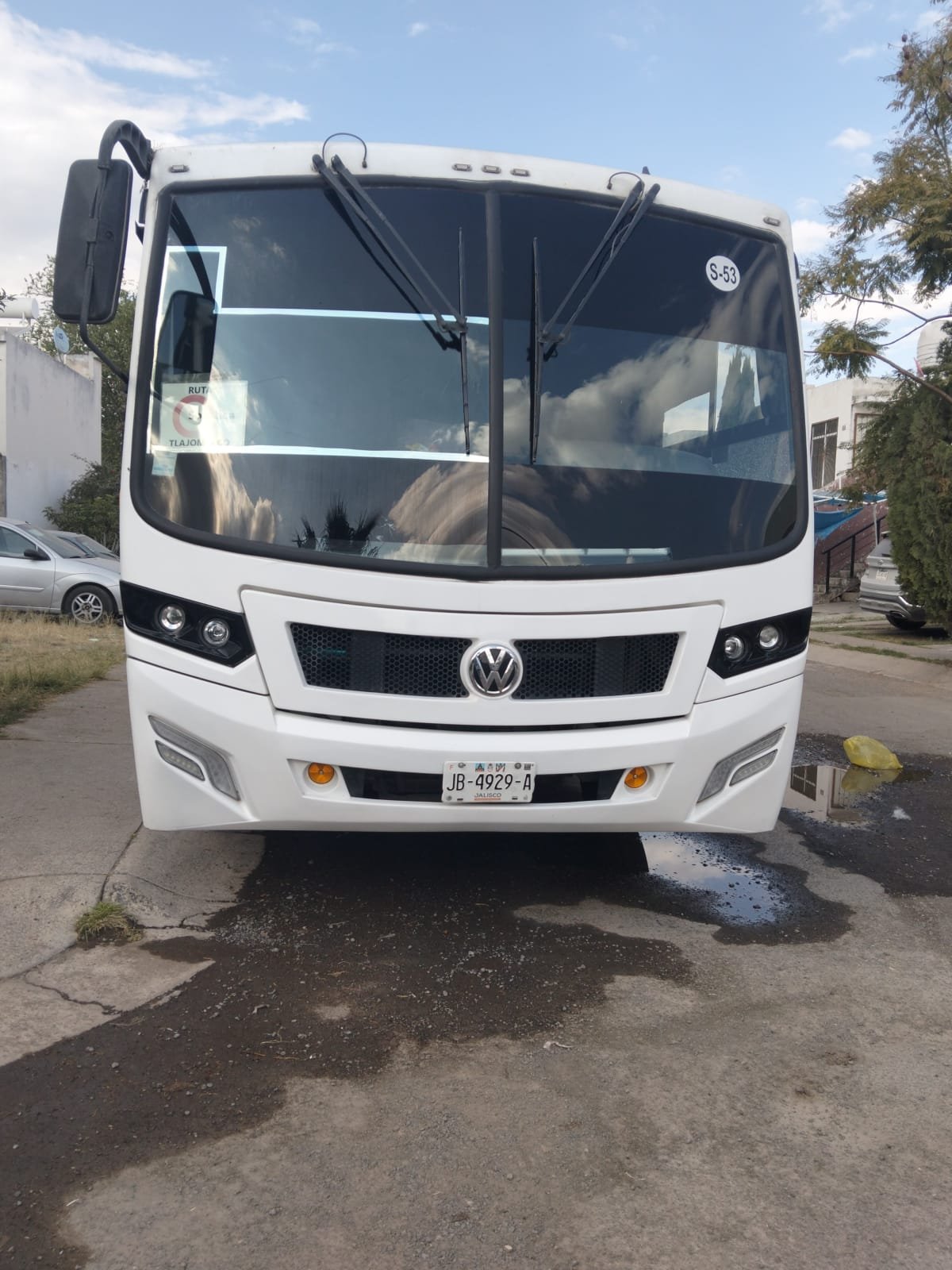 Camión 2024 33 plazas 1